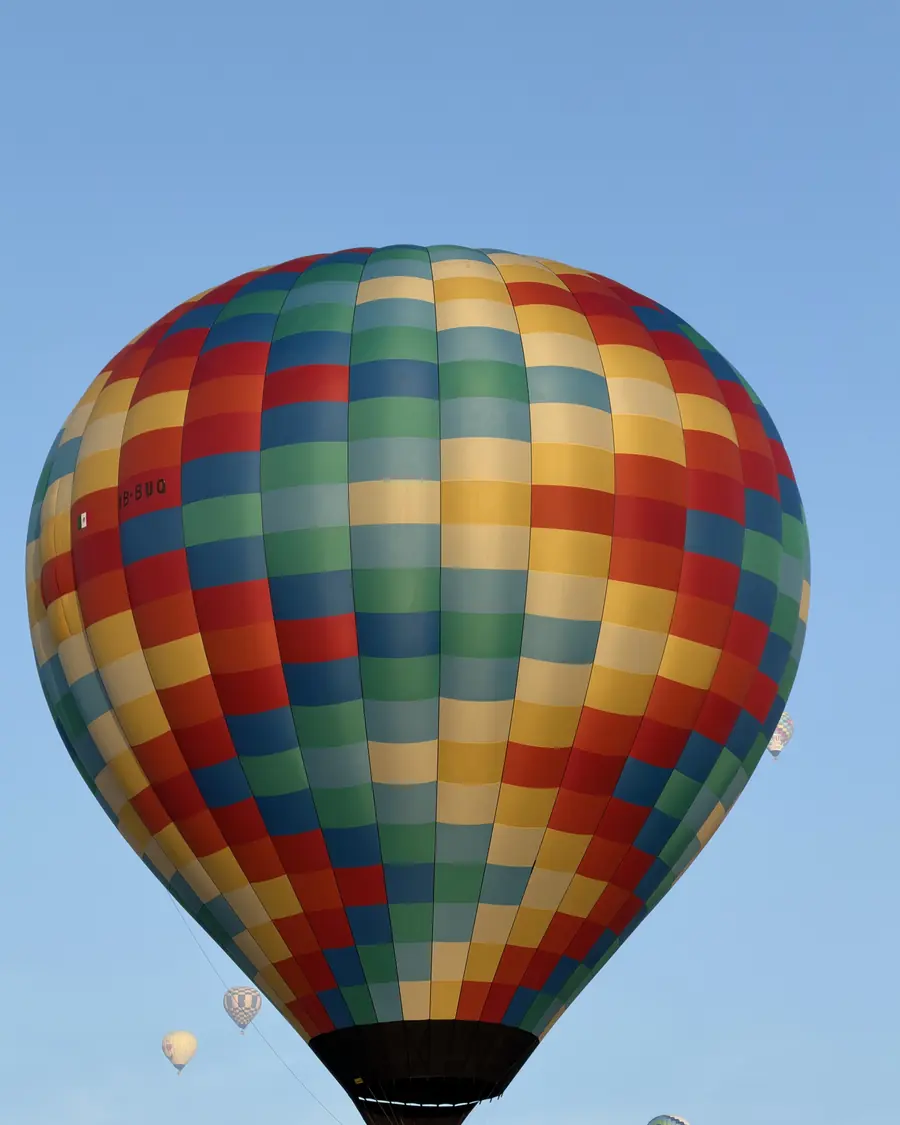 Globo de UPBase en vuelo sobre Teotihuacán